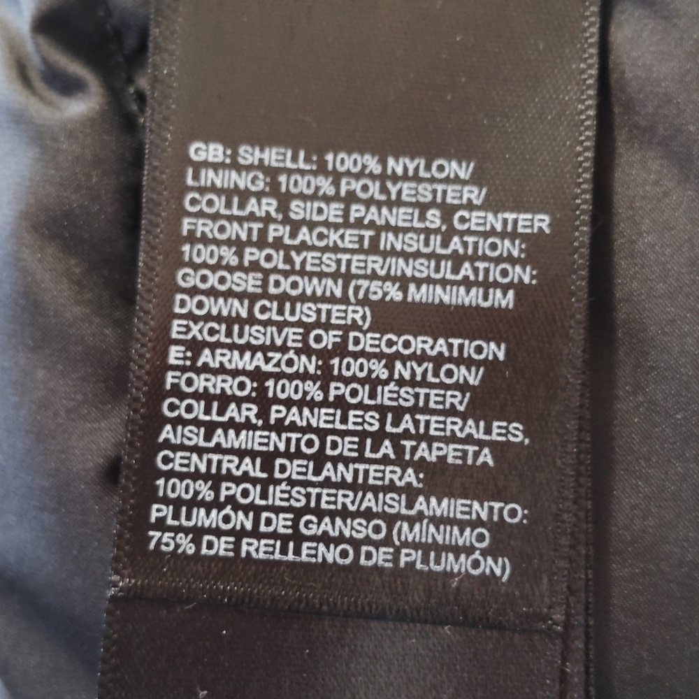 The North Face Black 550 Aconcagua II Winter Vest Size Small - Picture 6 of 10